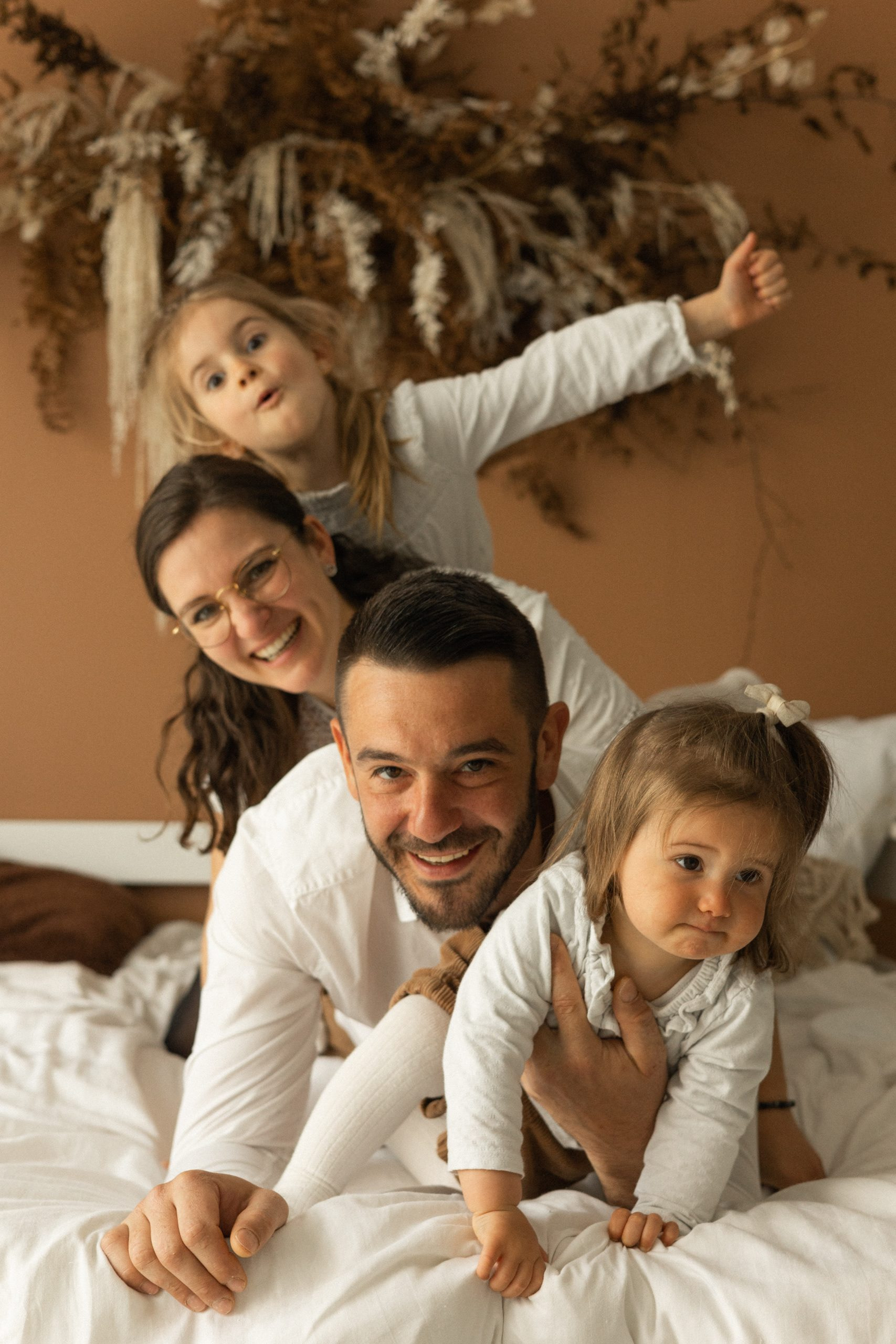 SeanceFamilleC_Avril2024_CharleneRaguesphotographe-57